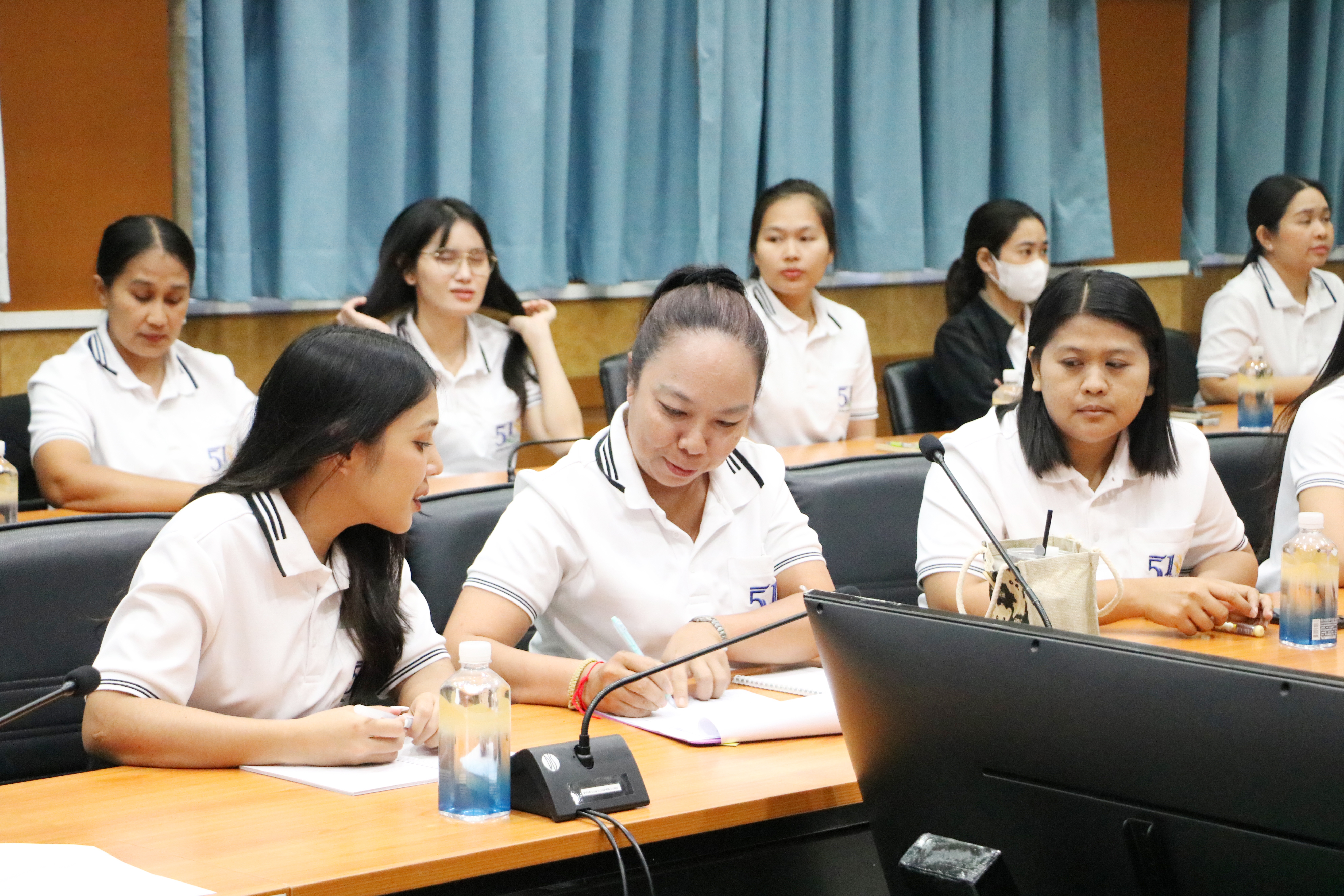 title - รองเลขาธิการ ส.ป.ก. มอบนโยบายนโยบายการดำเนินงานแก่สำนักบริหารกองทุน (สบท.)